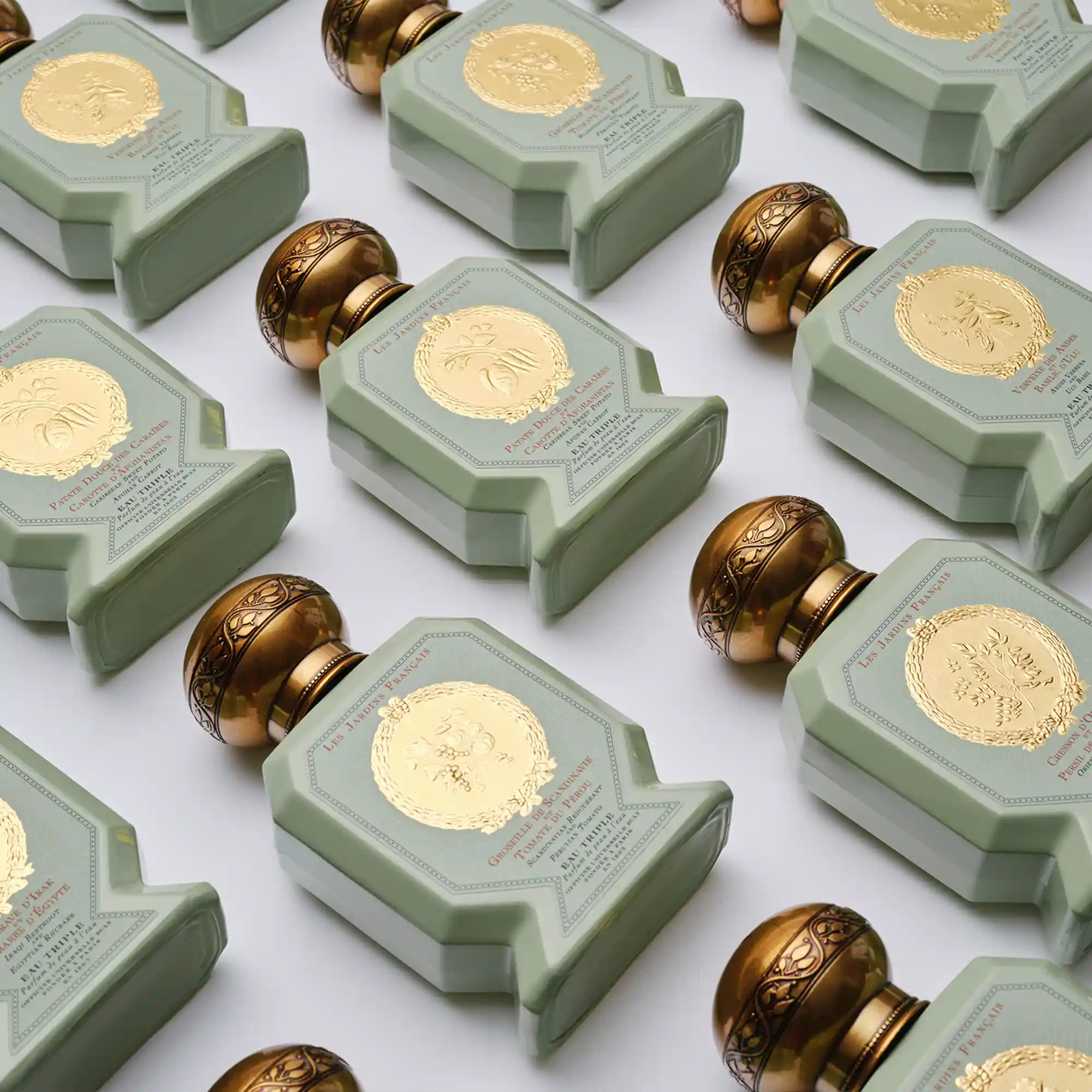 Devant -PARFUMER BOUTIQUE 6478c6f3cce9e